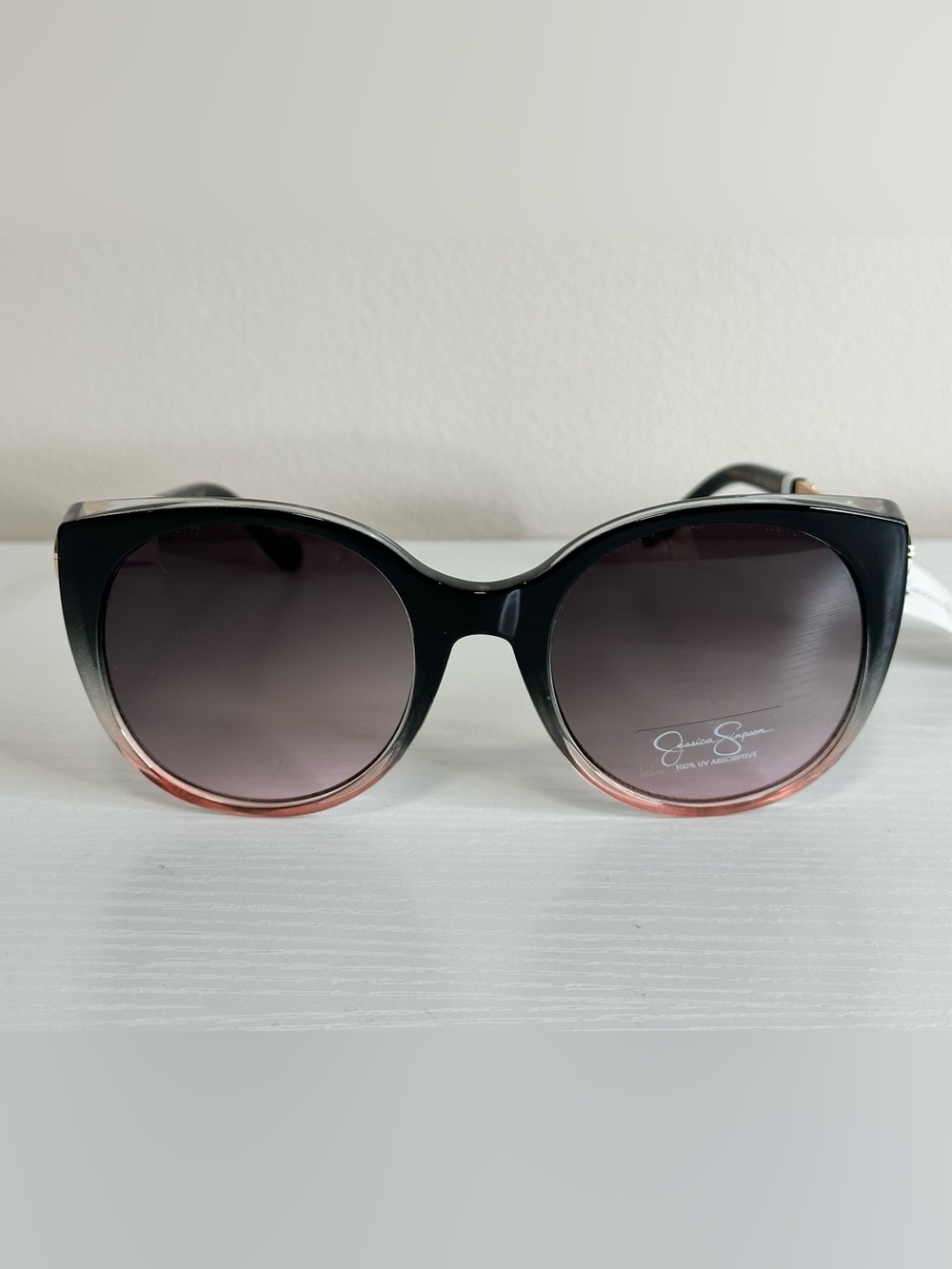 Jessica Simpson Black-to-Pink Ombre Round Sunglasses